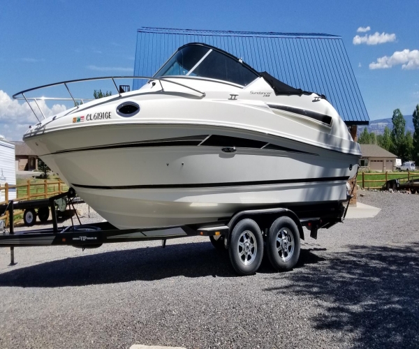 Power boats For Sale in Colorado by owner | 2010 Sea Ray 240 Sundancer